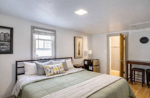 Fond du Lac House | Cozy 1-bedroom townhome in pleasant Fond du Lac with AC