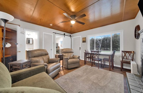 Lexington House | Cozy 1BD Beach Retreat, 2Bath