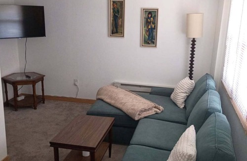 Pardeeville Cabin | Cozy 2-bedroom bachelor in quaint Pardeeville