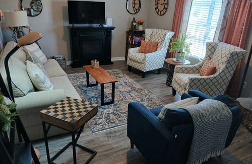 Elizabethtown House | Cozy 2-bedroom house in welcoming Elizabethtown