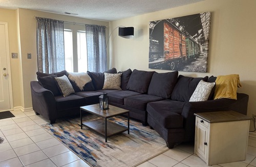 Pike House | Cozy 2 bedroom home in Indianapolis.