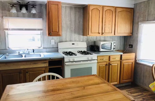 Irons House | Cozy 2 bedroom home in popular forest RV Park area