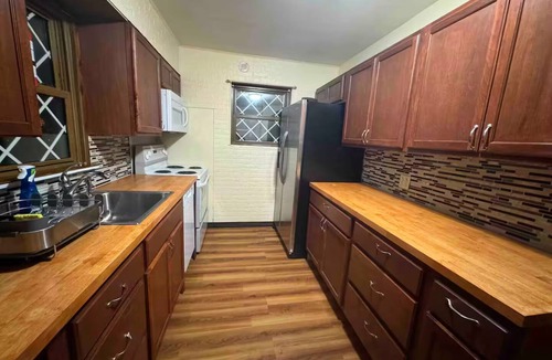 Dayton House | Cozy 2-bedroom house in adorable Dayton with AC