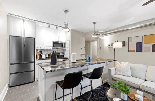 Point Breeze North Apartment | Cozy 2BR Apt Stay Near Frick Park and Downtown