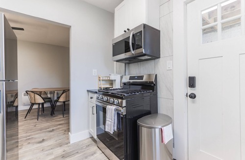 Lakewood Apartment | Cozy 2BR Near Edgewater Beach Pet Friendly + Parking