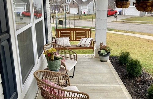 Bloomington House | Cozy 3 Bedroom Home - 10 min from IU's campus & downtown Bloomington