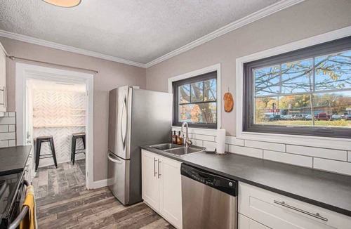 Tower Homes House | Cozy 3BR Home Work Desk Convenient Location