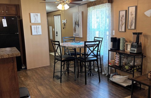 Nancy House | Cozy, 4 bdrm home VERY near Lake Cumberland! Pet friendly. EXTRA lot for parking