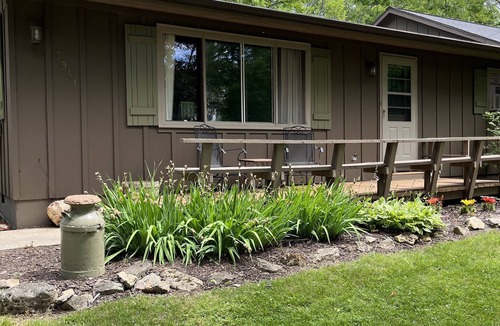 Sturgeon Bay House | Cozy and Quiet Door County Cottage minutes from Sturgeon Bay
