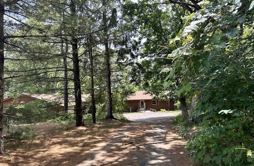 Wautoma House | Cozy and relaxing retreat on Lake Irogami.