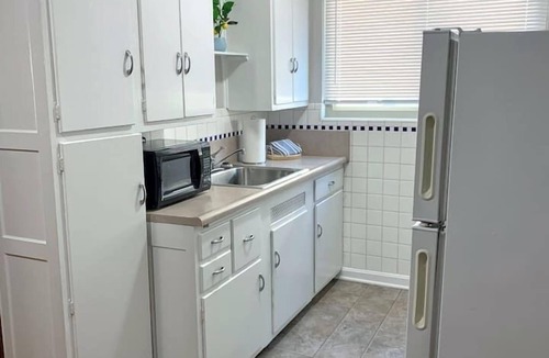 Roselawn Finance Apartment | Cozy Apartment in Pleasant Ridge #1
