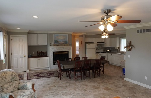 Caseville Cottage | Cozy Beach Cottage. 3BR, 5 Min to Downtown Caseville