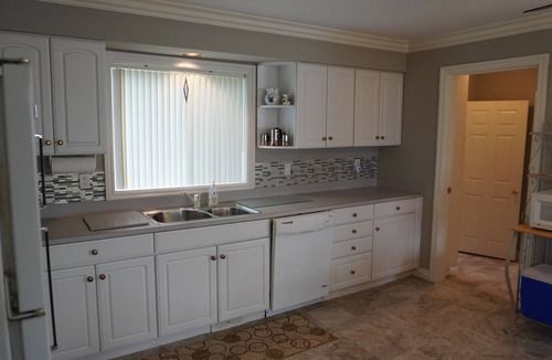 Caseville Cottage | Cozy Beach Cottage. 3BR, 5 Min to Downtown Caseville