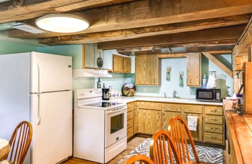 Bremen House | Cozy Bremen Cabin with Hot Tub & Outdoor Bliss