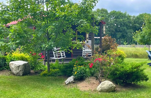 Turner Cabin | Cozy Cabin at Farm Stay in Maine