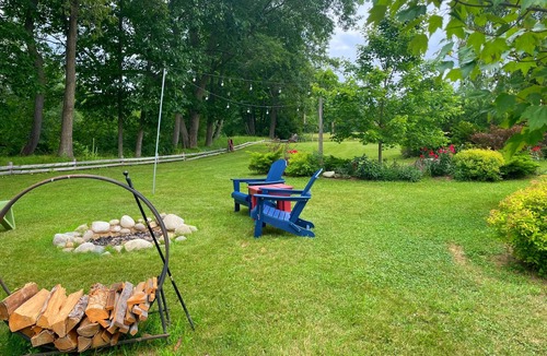Turner Cabin | Cozy Cabin at Farm Stay in Maine