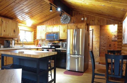 Breezy Point House | Cozy Cabin in Breezy Point! Book now for summer!