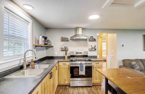 Town of Westfield Cabin | Cozy Cabin just 30 minutes from Wisconsin Dells!