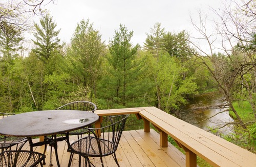 Branch Cabin | Cozy Cabin to Fish, Kayak, and Canoe the Pere Marquette River