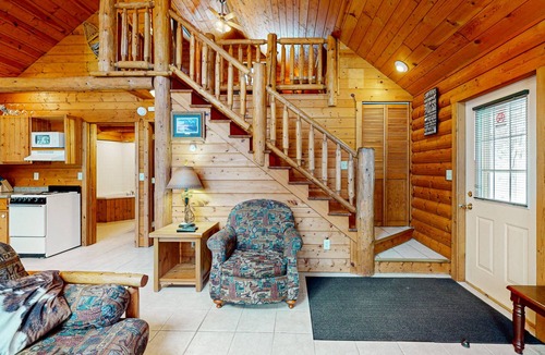 Mercer Cabin | Cozy cabin w/fireplace, whirlpool tub, access to private dock, & fire pit