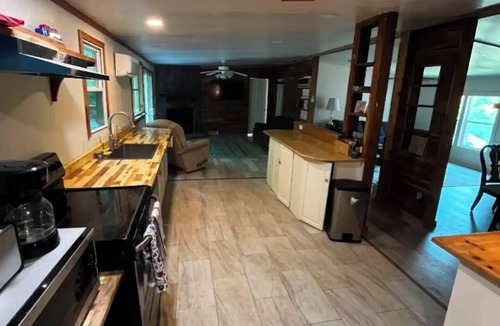 Marrowbone Other | Cozy Cedar Retreat on 110 Acre Homestead
