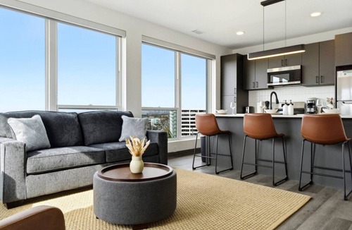 University Circle Apartment | Cozy & Central Two Bedroom Two Bathroom