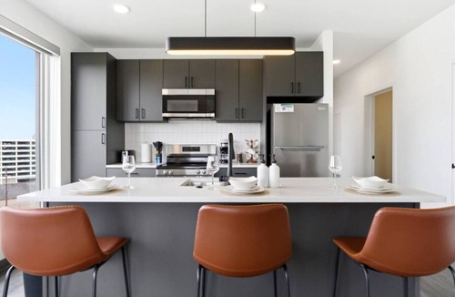 University Circle Apartment | Cozy & Central Two Bedroom Two Bathroom