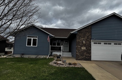Sioux Falls House | Cozy & Charming 3 bed/3 Bath Sioux Falls Home in Quiet Neighborhood