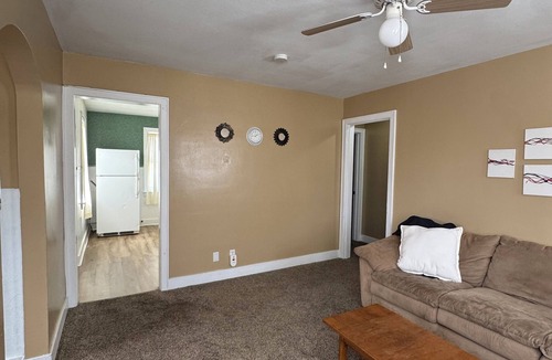 Mandan House | Cozy Cottage 2-Bedroom w/Free Parking