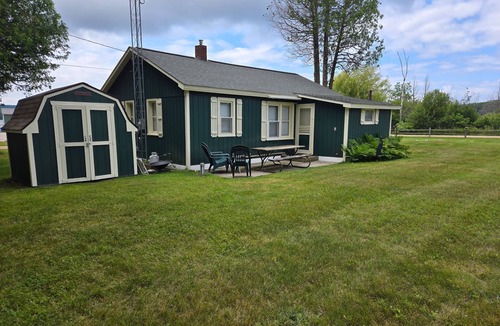 Arcadia Cottage | Cozy cottage with water views, spacious lawn, patio, & WiFi
