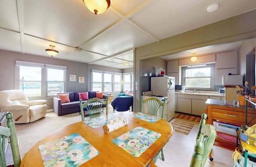 Arcadia House | Cozy cottage with water views, spacious lawn, patio, & WiFi