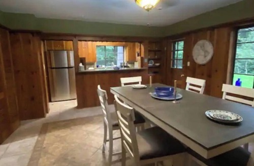 Fairlawn Heights House | Cozy Cottswald Cottage
