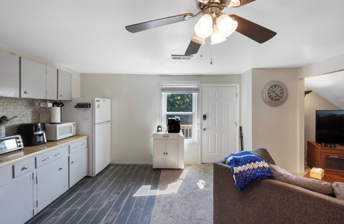 Nashville House | Cozy, Country Apartment