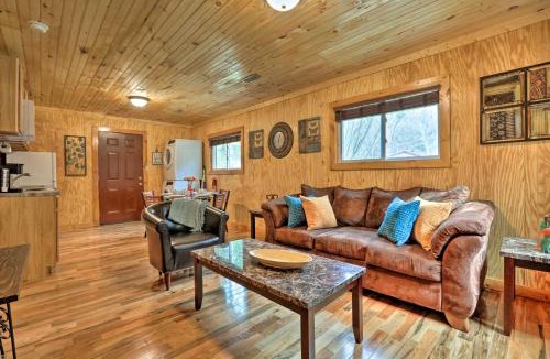 Beattyville House | Cozy Creekside Cabin ~ 24 Mi to Red River!