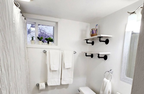 Danville Apartment | Cozy Duplex