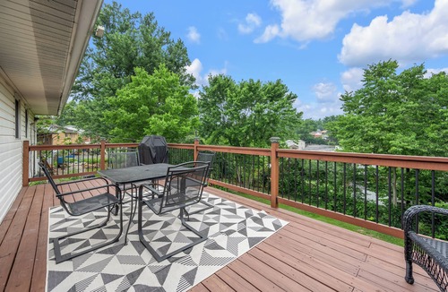 Lexington House | Cozy, Fun, Relaxing 4Bd, 2Bth Home near Keeneland.