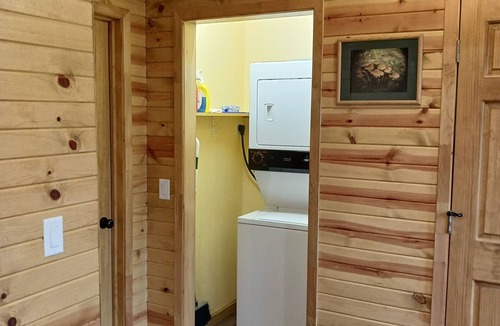 Friesland House | Cozy get-away within 45 minutes of Wis. Dells, Madison, and Oshkosh.