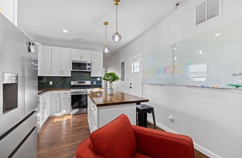 Indianapolis House | Cozy Getaway with Hot Tub, Ice Plunge, and Bidet