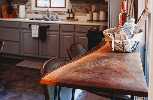 Carbon Hill Cabin | Cozy Hocking Hills Cabin to Relax in the Hot Tub, enjoy ATV riding & Hiking!