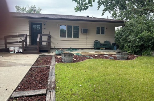 Glasgow House | Cozy home close to Fort Peck with all the amenities! Pet friendly
