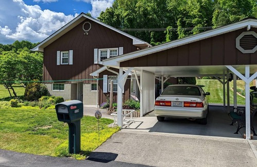 Clintwood House | Cozy Home in the middle of town