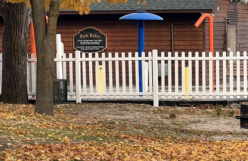 Oscoda House | Cozy home with Lake Huron beach access! Your vacation awaits you!