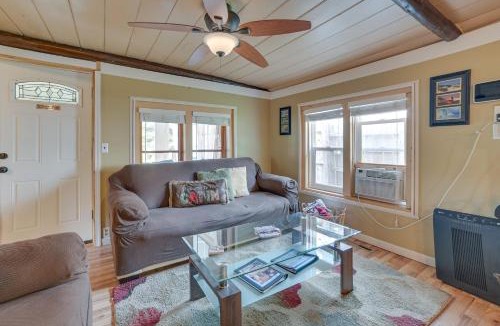Houghton Lake House | Cozy Houghton Lake Vacation Rental w/Fireplace!