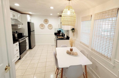 Danvers House | Cozy house, close to downtown Danvers