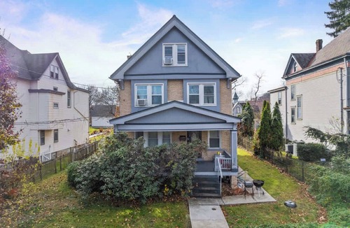 Crafton Apartment | Cozy King Bed Near Downtown & Airport Access