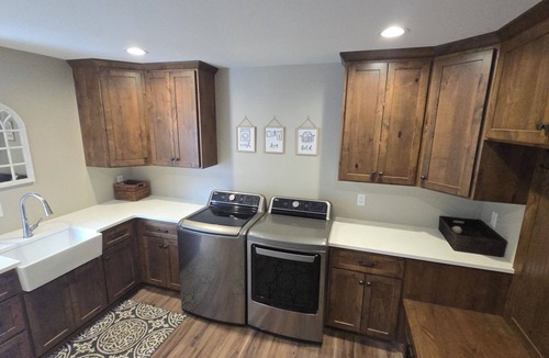 Ossipee Cabin | Cozy Lake Edwards Private Lake Retreat.