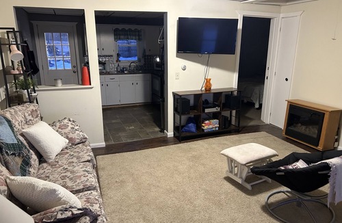 Sabattus Cottage | Cozy lake house on Sabattus Pond 2 bed 1 Bath