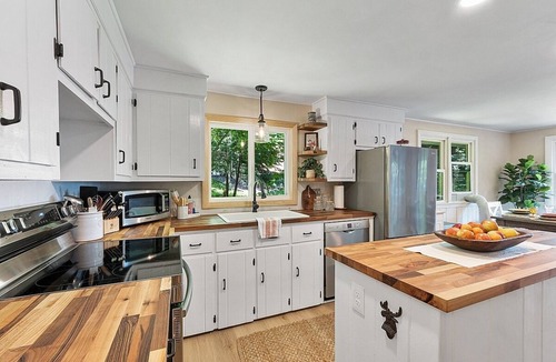 West Poland House | Cozy lakefront cottage with amazing views and private beach!