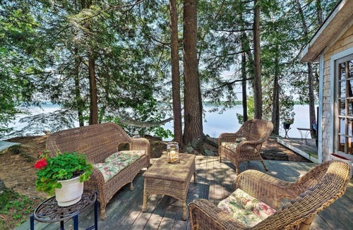 Madison Cabin | Cozy Lakefront Madison Cabin w/Dock & Kayaks