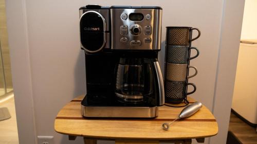 Lansing Apartment | Cozy Lansing Retreat, Steps from Downtown & River